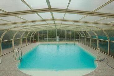 Le Clos Des Cedres B&b