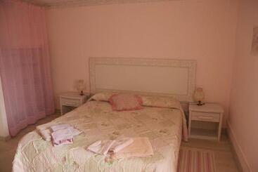 Le Clos Des Cedres B&b