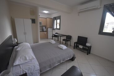 Avr Deluxe Suites 4 Airport Free Shuttle