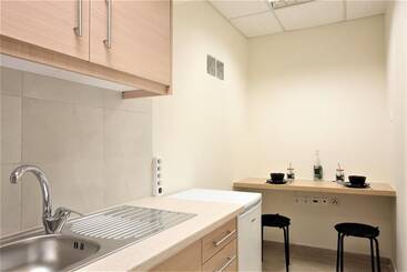 Gk Airport Suites   Free Shuttle