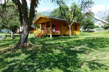هتل Camping, Hôtel De Plein Air Les Cariamas