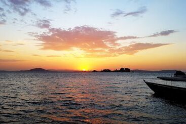 هتل Lukuba Island Lodge   East Africa Camps