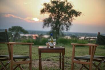 هتل Pakuba Safari Lodge