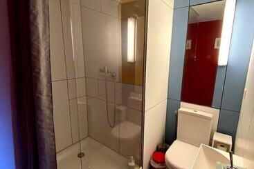 پانسیون Homestay Le Corbusier 5 Ieme Rue