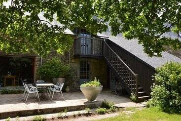 پانسیون La Grange De Coatelan