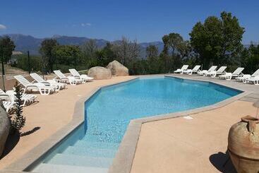 اقامتگاه Sole Di Dume