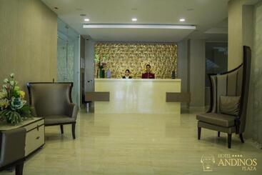 هتل Andinos Plaza Florencia