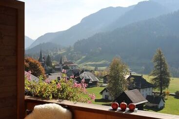 هتل De Rougemont & Spa