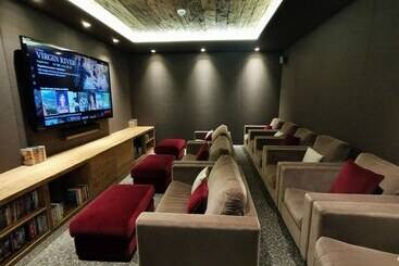 هتل De Rougemont & Spa