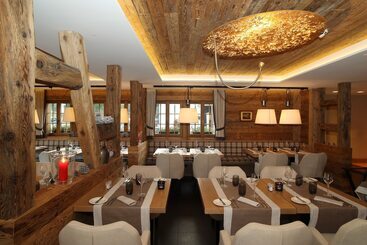 هتل De Rougemont & Spa