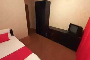 هتل Maxrooms Volga Hollywood