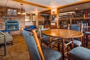هتل Best Western Plus Concord Inn