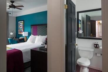 هتل City Suites