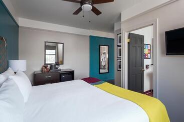 هتل City Suites
