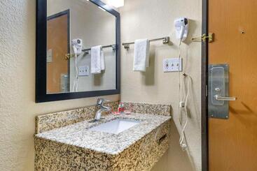 هتل Econo Lodge