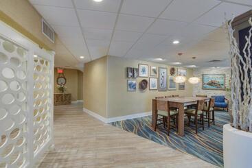هتل Nautilus Inn  Daytona Beach