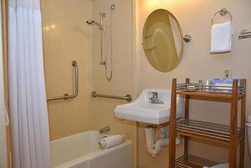 هتل Nautilus Inn  Daytona Beach