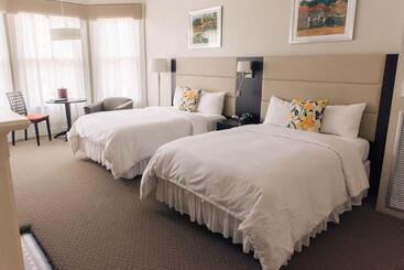 Hotel Newbury Guest House