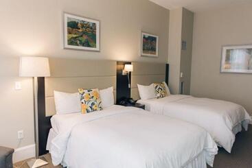 Hotel Newbury Guest House