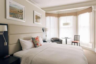 Hotel Newbury Guest House