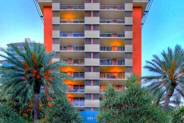 هتل The Mutiny Luxury Suites