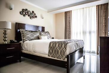 هتل The Mutiny Luxury Suites