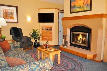 هتل Worldmark By Wyndham Olympic Village Inn