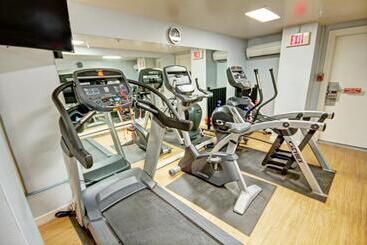 هتل Club Wyndham Newport Onshore