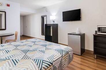 Motel 6addison, Tx  Dallas