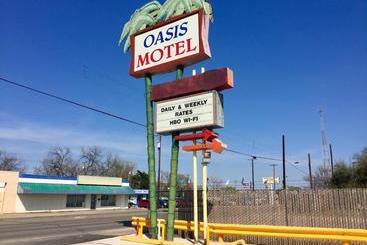 Oasis Motel