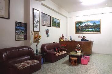 پانسیون Chen Chan House