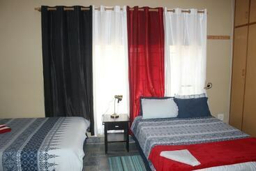پانسیون Gabzone Guesthouse