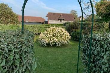 پانسیون La Villa Des Rosiers
