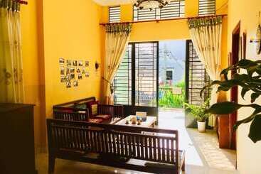 پانسیون Stay House