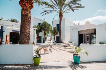 Apartamentos Punta Elena Beach - La Oliva