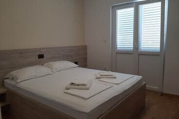 Apartments Edo
