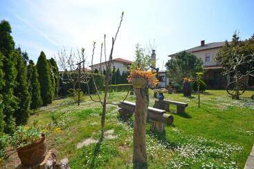 Apartments Mirela