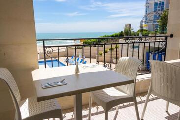 Bilyana Beach Hotel   All Inclusive & Free Beach Access