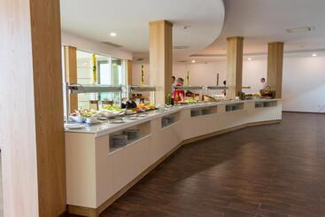 Bilyana Beach Hotel   All Inclusive & Free Beach Access