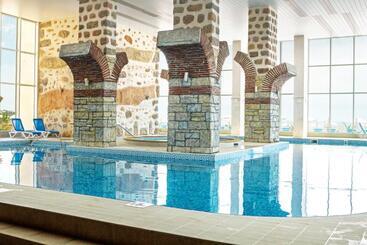 Bilyana Beach Hotel   All Inclusive & Free Beach Access
