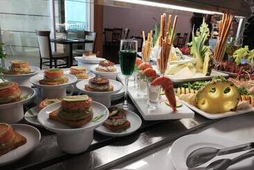 Bilyana Beach Hotel   All Inclusive & Free Beach Access