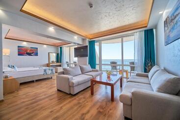 Bilyana Beach Hotel   All Inclusive & Free Beach Access