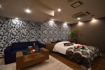 هتل Ageha Cinq Boutique