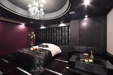 هتل Ageha Cinq Boutique