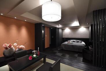 هتل Ageha Cinq Boutique
