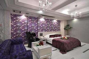 هتل Ageha Cinq Boutique