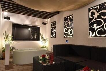هتل Ageha Cinq Boutique