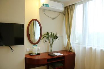هتل Greentree Inn Beihang Commercial Street Express