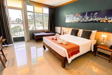 K2 Hotel @ Airport