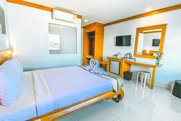 K2 Hotel @ Airport